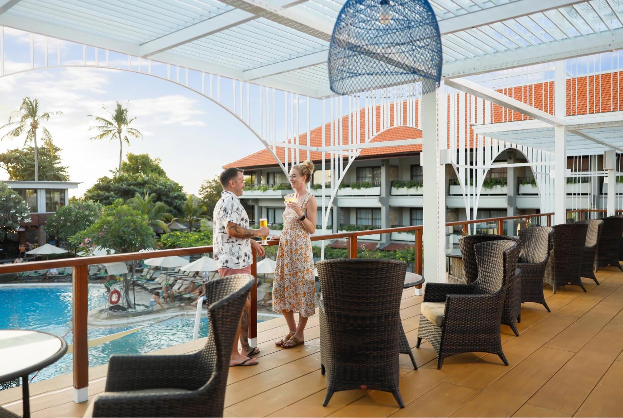 Bali Dynasty Resort Kuta Lombok Εξωτερικό φωτογραφία The Deck