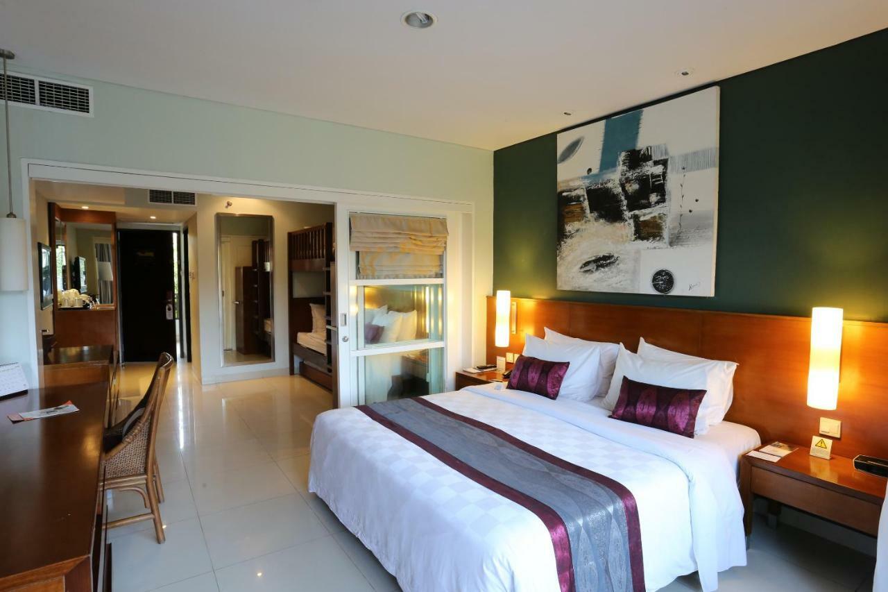 Bali Dynasty Resort Kuta Lombok Εξωτερικό φωτογραφία A bedroom at the hotel